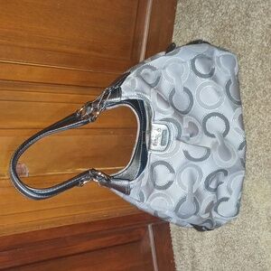 NWOT med Coach grey/silver purse